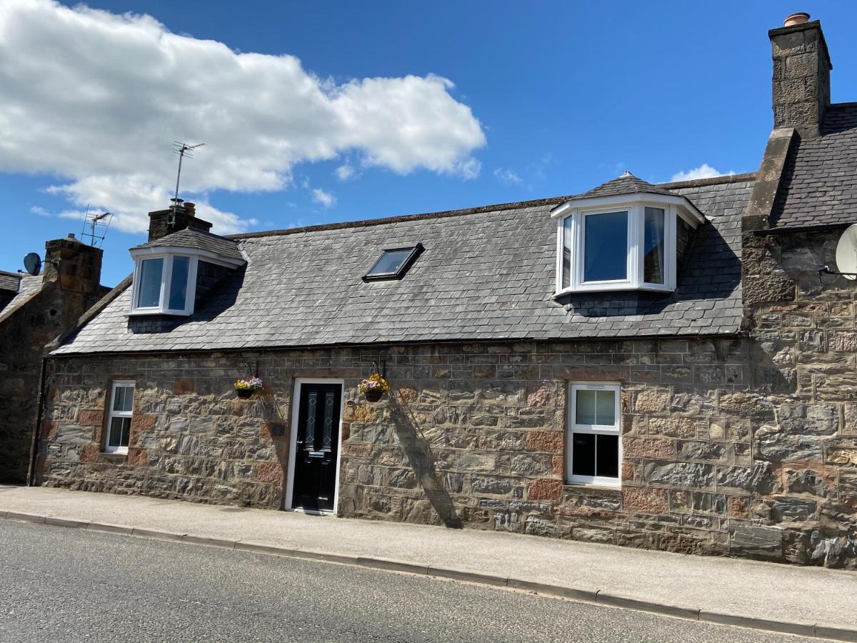דאפטאון Islas Cottage, A Home In The Heart Of Speyside מראה חיצוני תמונה
